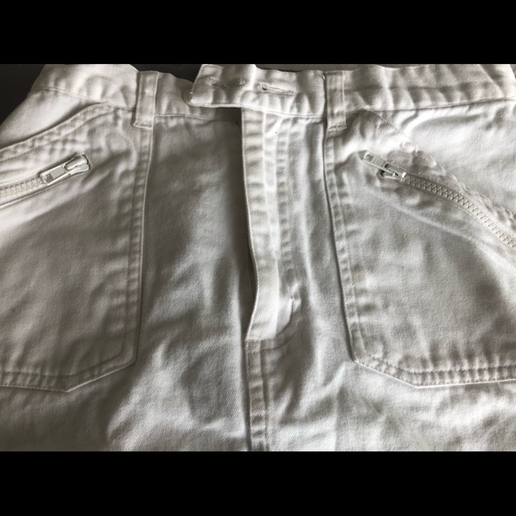 🐰Request Vintage Design Jeans Skirt in White🐰 - Picture 4 of 11